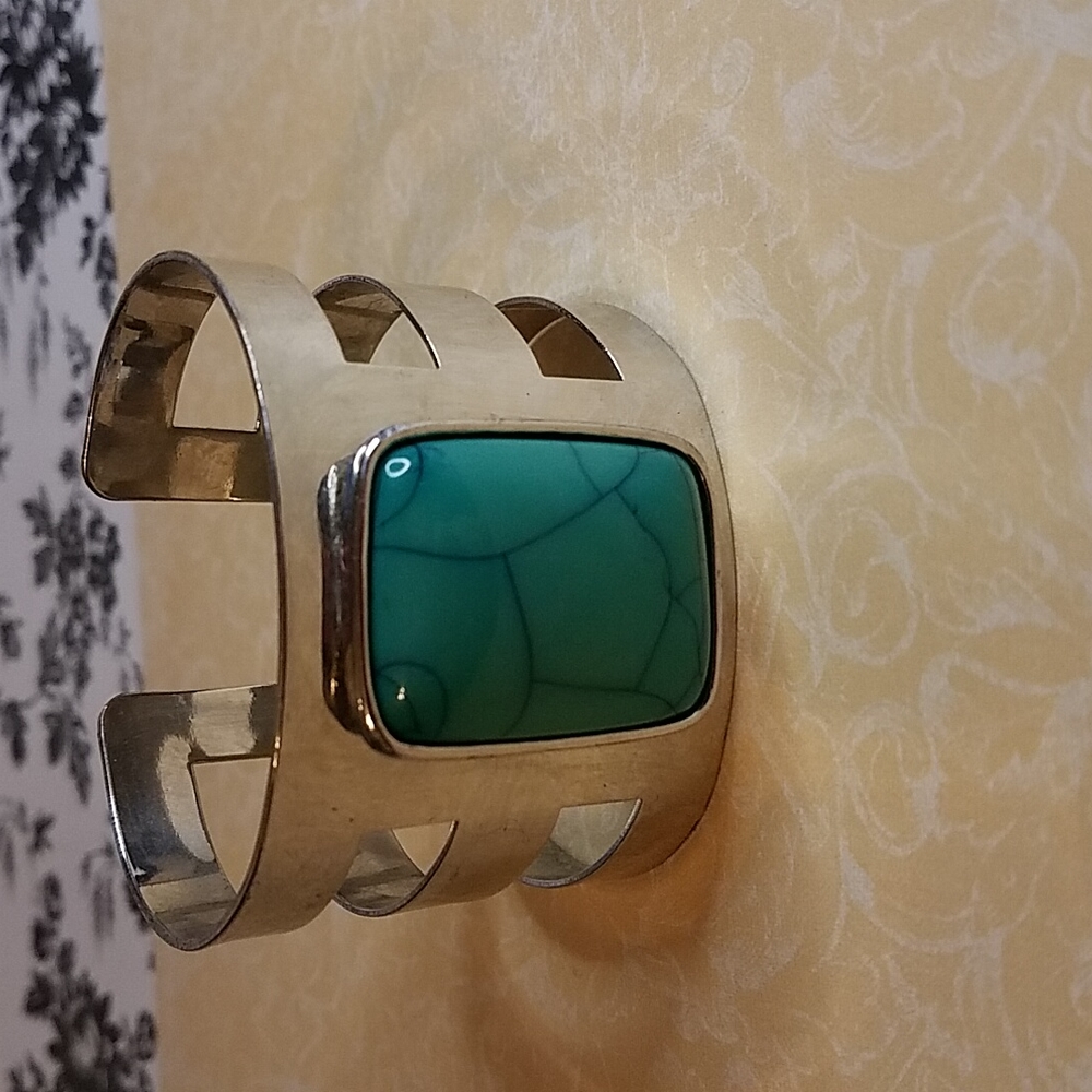 Turquoise cuff jlg7